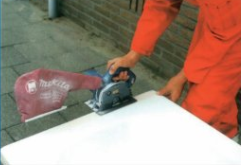 Zuschneiden des Wanneneinsatzes